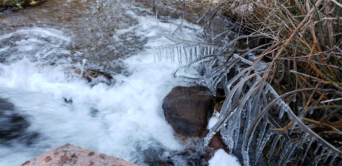 Hiking Kanarra Falls 