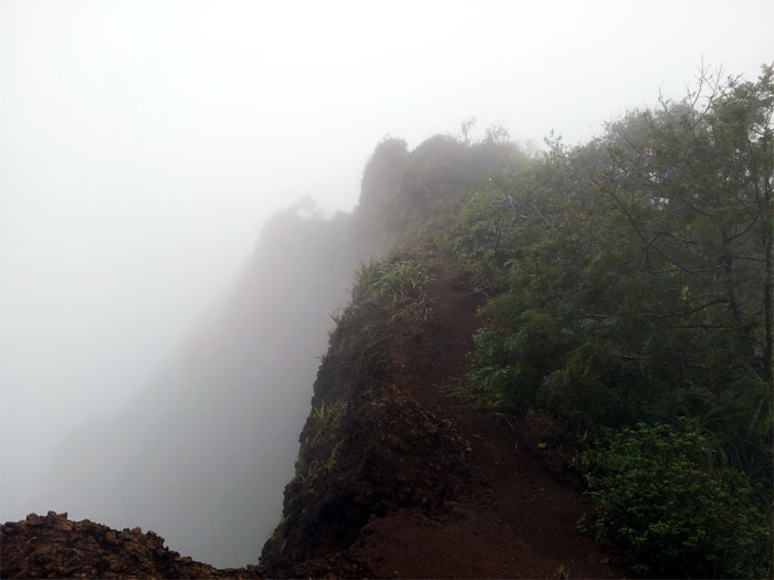 Hiking Kuli'ou'ou West Ridge