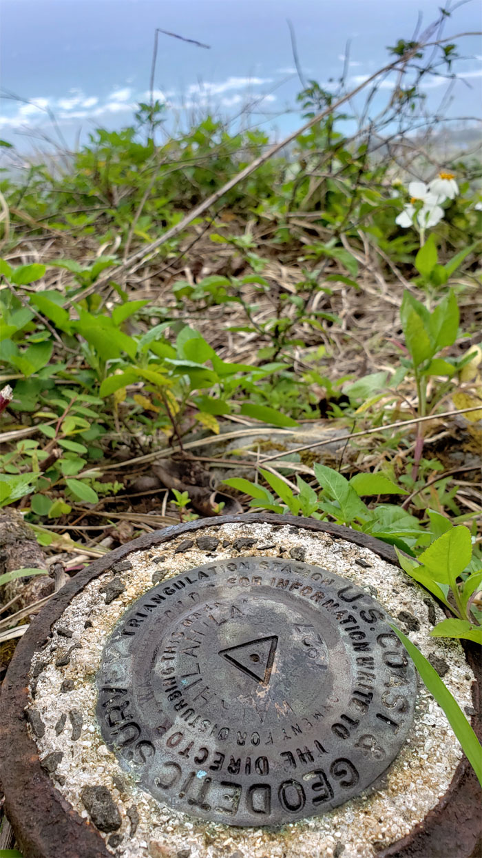 Hiking Pu'u Waiahilaahila