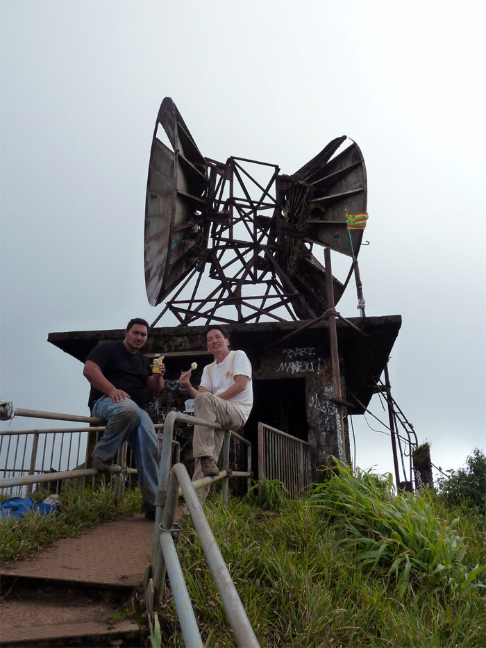 Hiking Moanalua Saddle to Haiku Stairs