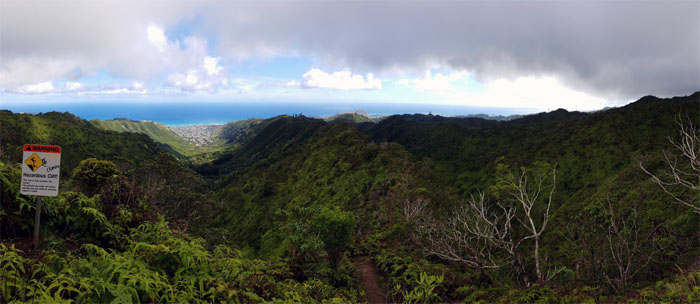 Hiking Wiliwilinui Ridge Trail