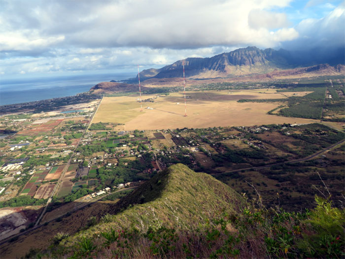 Lualualei Valley