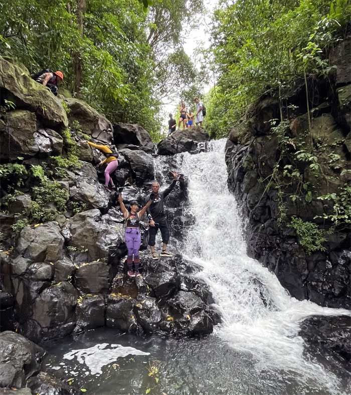 Hoaniani Falls