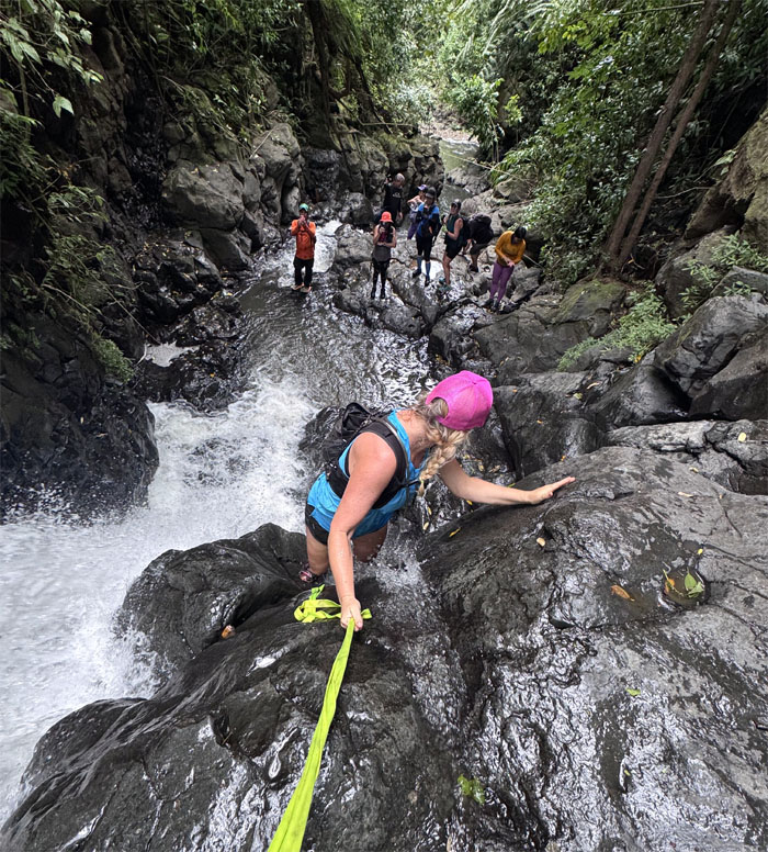 Hoaniani Falls